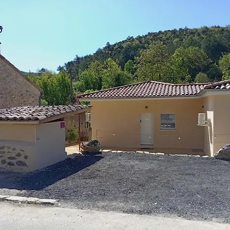 Holiday home Le Jardin De Pierrot 14per 26400 Sur Gervanne *